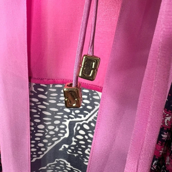 Diane Von Furstenburg - 100% Silk Vest Shawl size Medium- Pink, Black - Picture 6 of 8